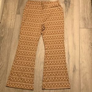 Orange wavy designed flare leggings